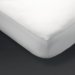 Mitre Comfort Percale Fitted Sheet White King Size GT801