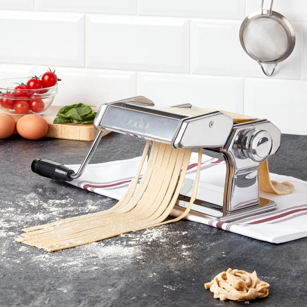 SPECIAL OFFER Vogue Pasta Machine And Free Ravioli Cutter S635