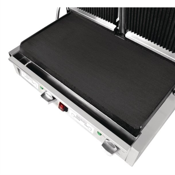 Buffalo Double Contact Grill Ribbed Top L554 FC385